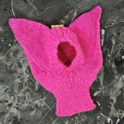 Шапка-шолом із закритими вушками рожева